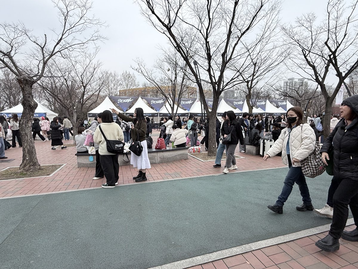 ✌︎✌︎✌︎ tweet media