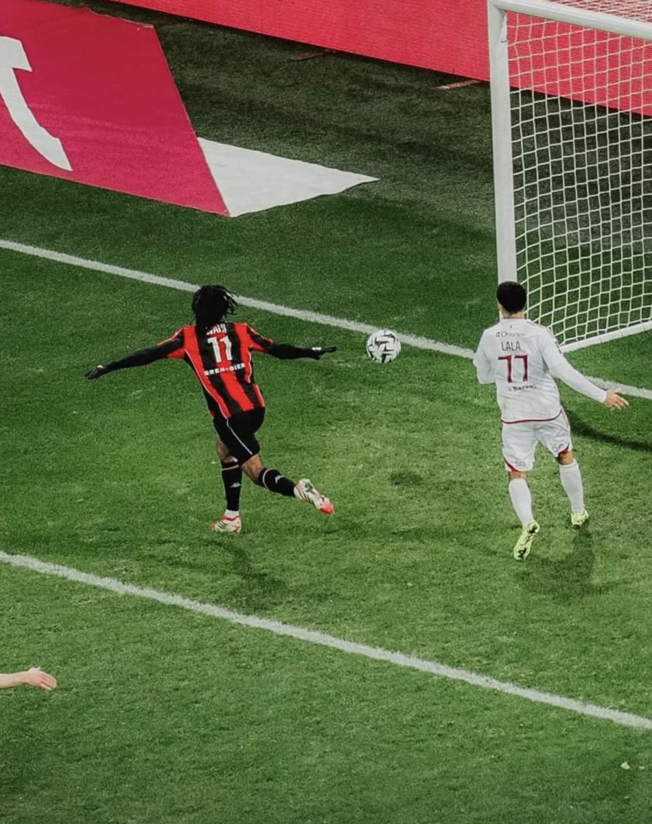 Axel 🦅 tweet media