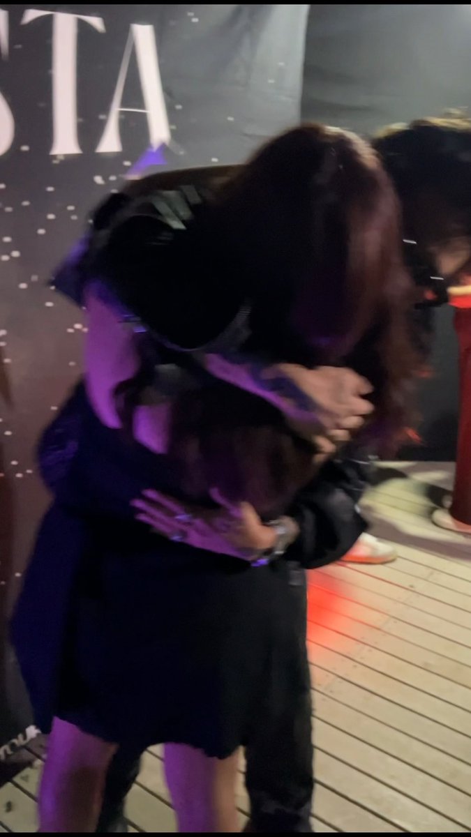 𝒔𝒐𝒇𝒊𝒂; ♕🐦‍🔥 tweet media