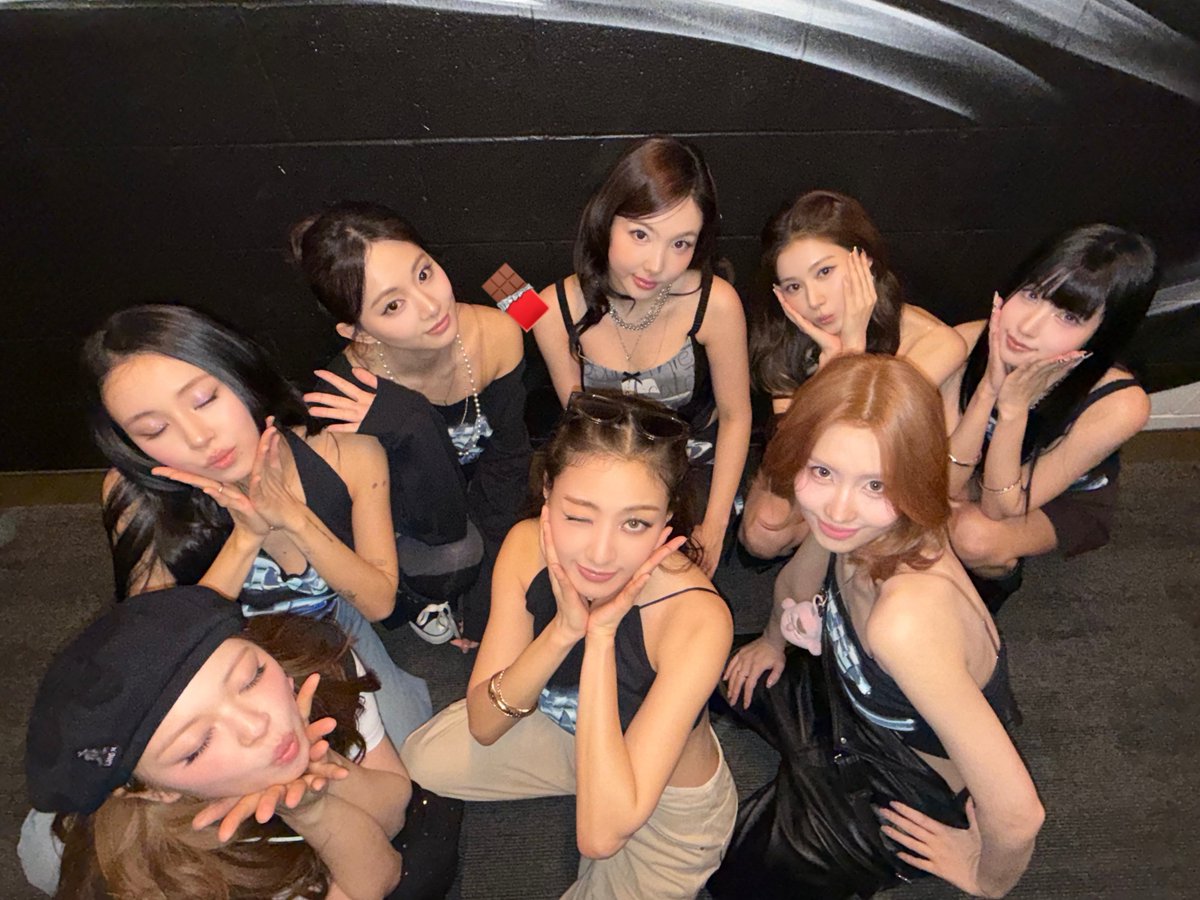 NineOfTwice's tweet photo. ⋆.˚✮ ⠀March 6, 7 ⠀✮˚.⋆
You didn’t just come to show up and light up our days, you came to steal our hearts, and you did it so beautifully. We’ll definitely be coming back. Thank you, Hamilton ONCE! ♥︎ https://t.co/rhbAkua9Cc