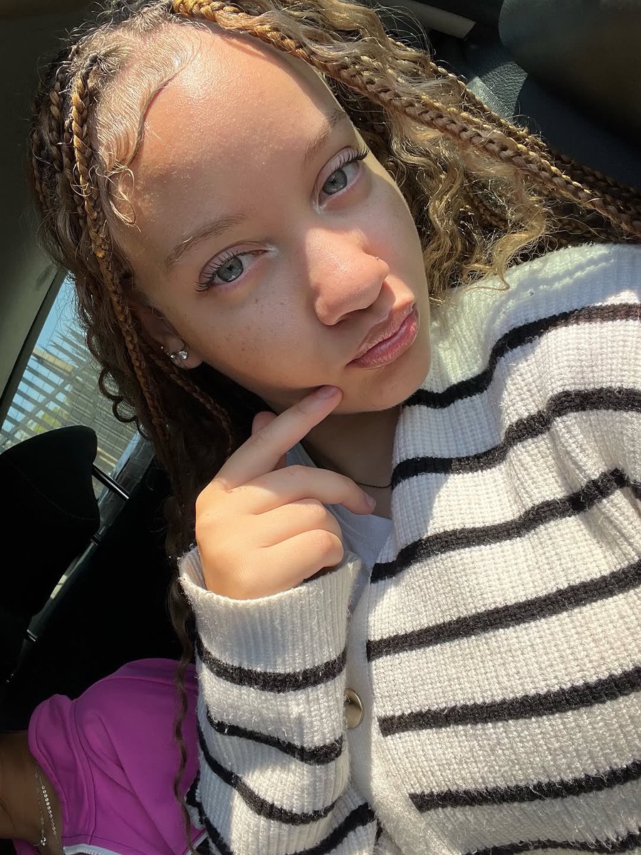 Frwontou tweet media