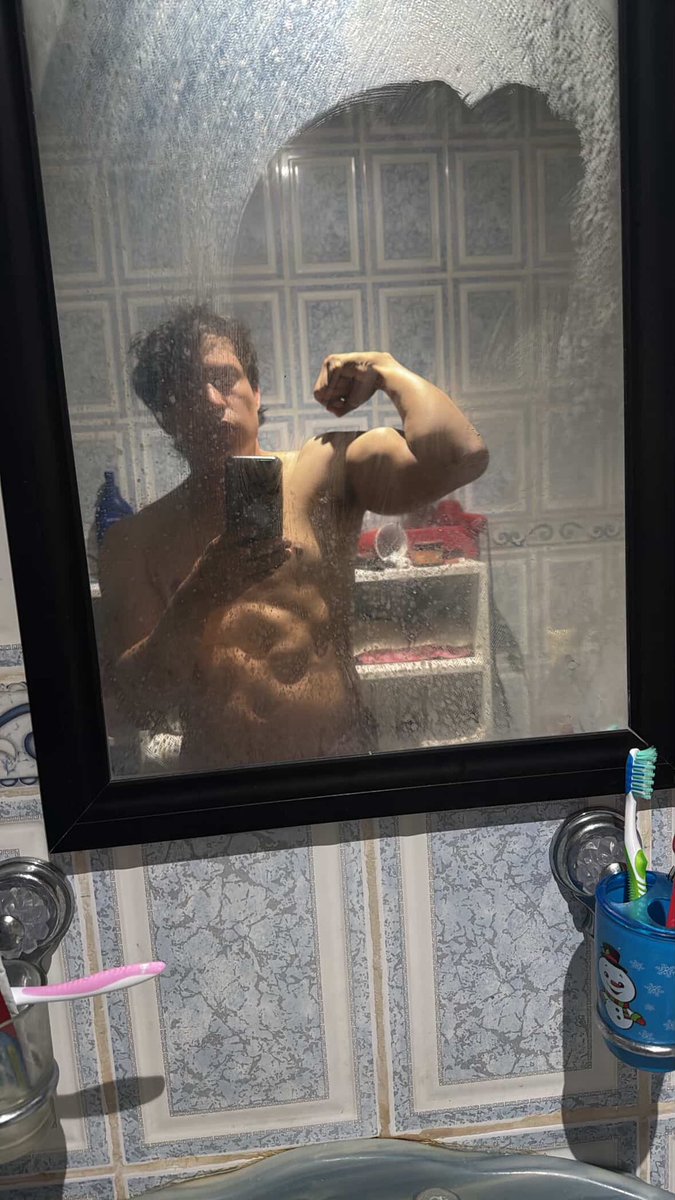 Amonos a mimir 

#gymmotivation #gymrat
#biceps <a href="/EncuentroGayMty/">Encuentro🏳️‍🌈GAY🏳️‍⚧️Monterrey</a>