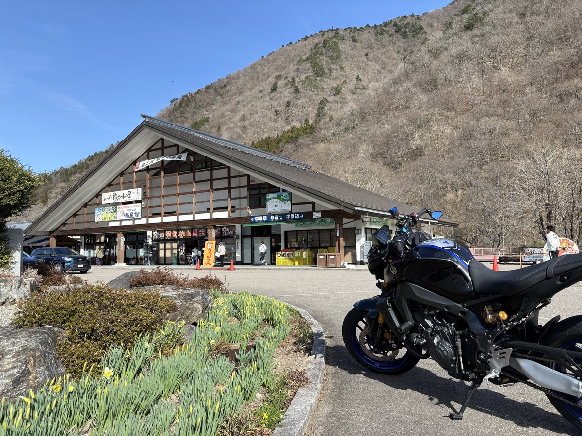 mnst8889's tweet photo. 明宝きたけどバイク無し🍐
なんで誰もいないん？ https://t.co/HujdRNnDAP
