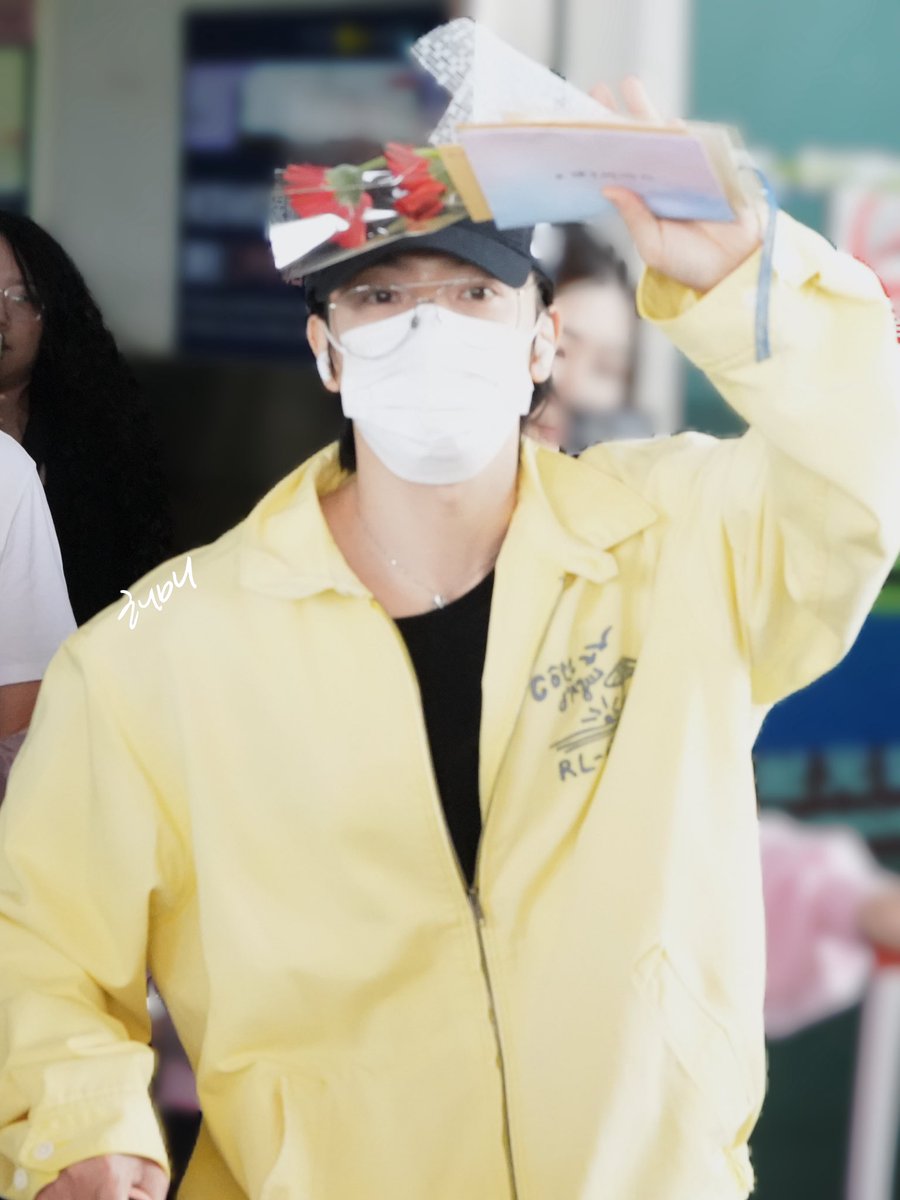 ☀️ྀི해매🐯ྀི tweet media