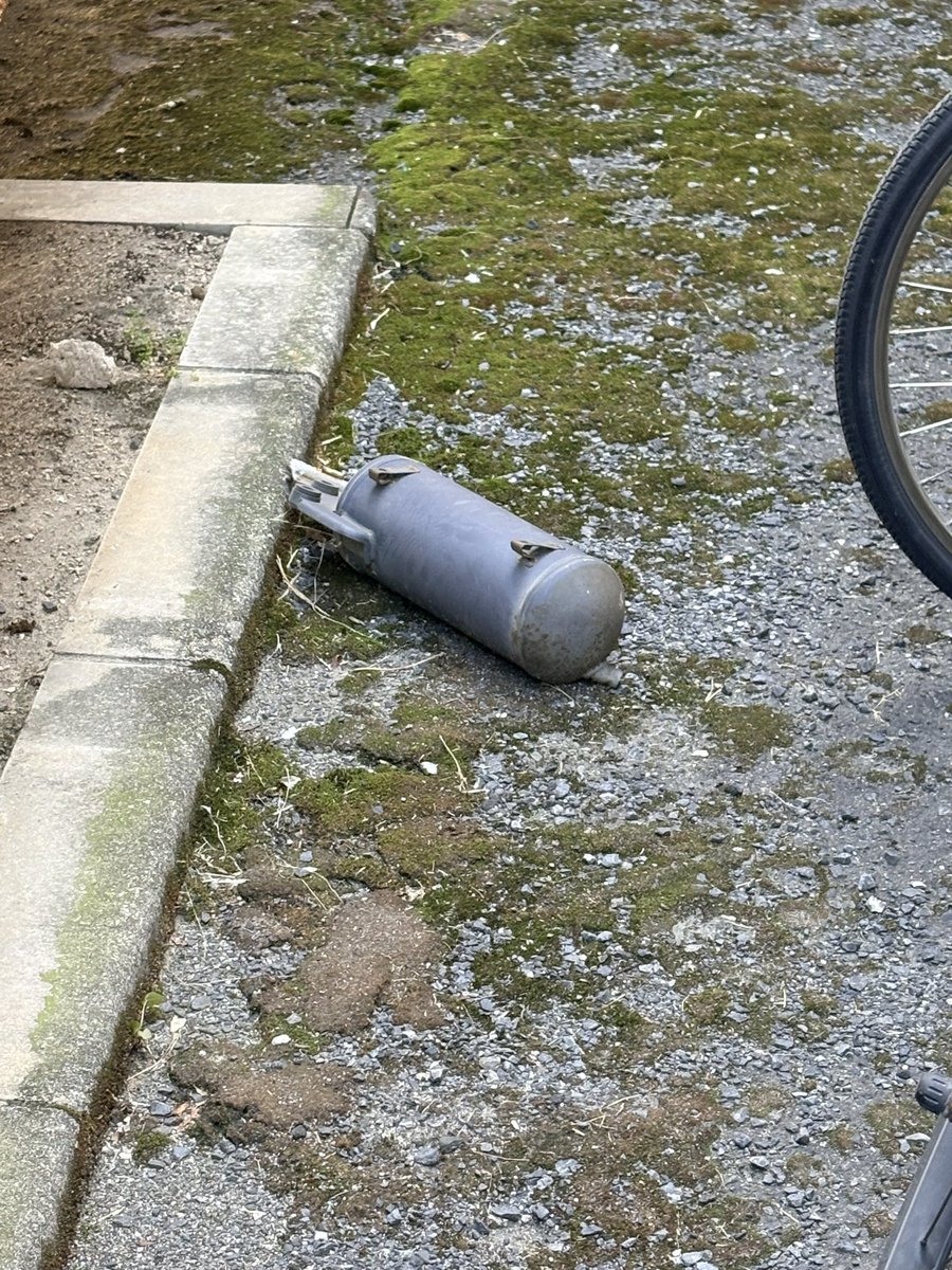 サイレンサーおちてた