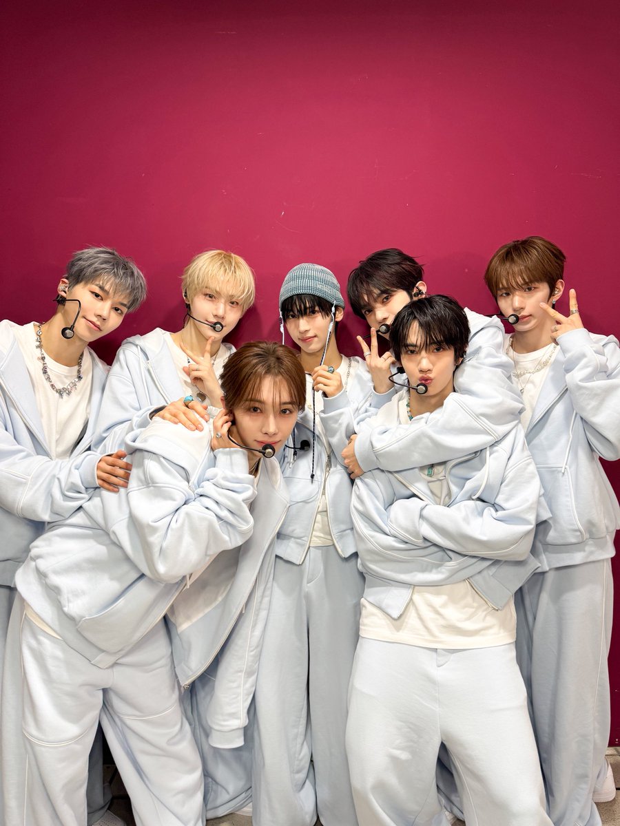 TUNEXX_official's tweet photo. #off_TUNE  

260314 #쇼음악중심

#TUNEXX #튜넥스
#SET_BY_US_ONLY
#내가_살아있다는_증거 https://t.co/WmkzpBfouU