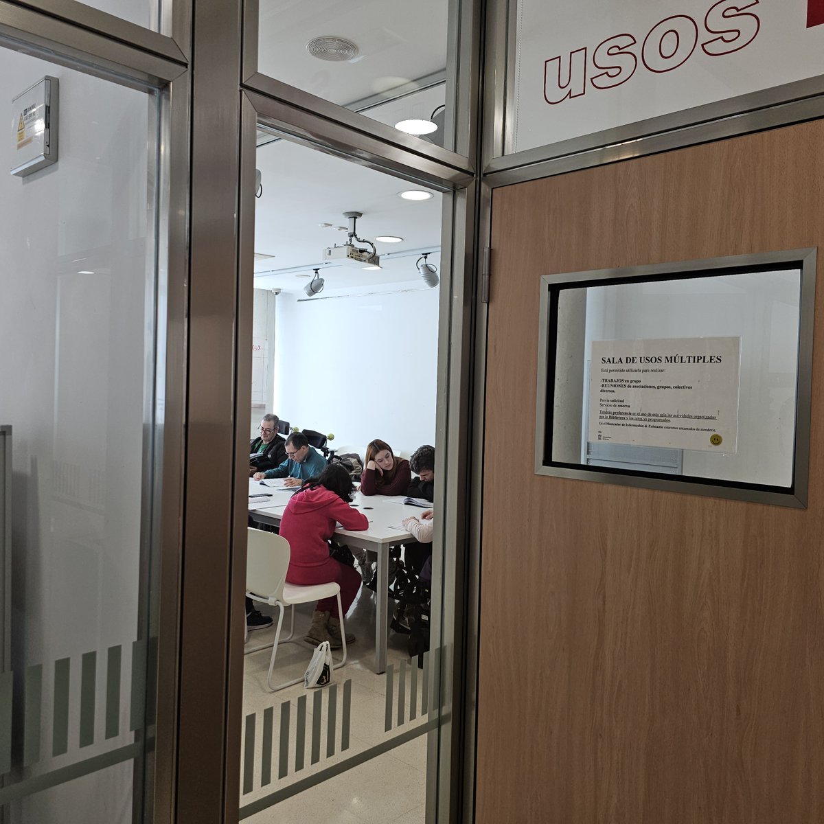 Biblioteca S. Mayor tweet media