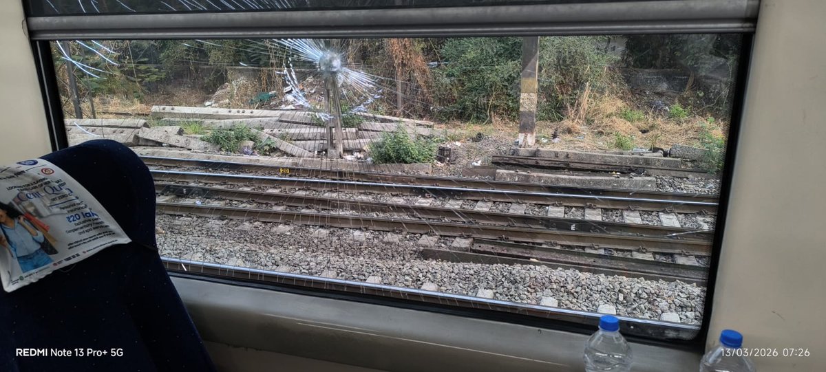 AditiChat17's tweet photo. He identified himself as Sunny alias Sunny Kaka Shahu Kamble (23), a resident of Pune. He confessed that after smoking marijuana (ganja), he picked up stones in an intoxicated state and threw them at the train coaches. https://t.co/JLcUPli39B