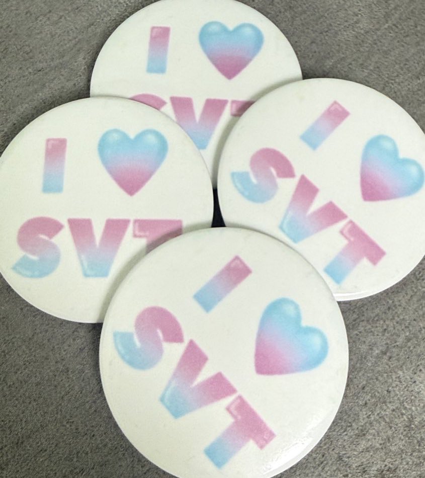 Ch3hwa_0's tweet photo. SEVENTEEN NEW ENCORE 4/5 막콘
나눔 공지

🩵 착장 - 막콘 당일 타래 공지
💗 장소 - 인천 아시아드
                (계속 돌아다닐 예정)
💖 수량 - 14개

💮 인증 - RT or 팔로우

⭐️ 방법 - 같은 착장 발견시 톡톡 치신 후
                 RT or 팔로우 인증 시
                 핀버튼 증정 https://t.co/NecKTMFTfg