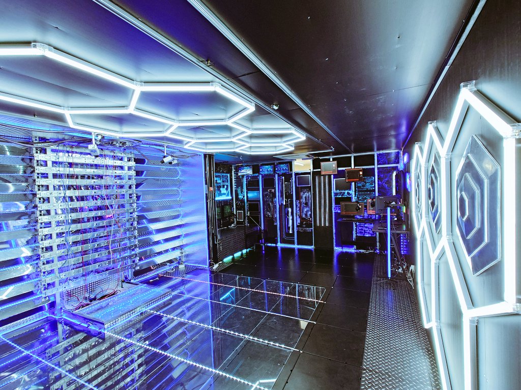 Whoopee+ /コスプレスタジオ tweet media