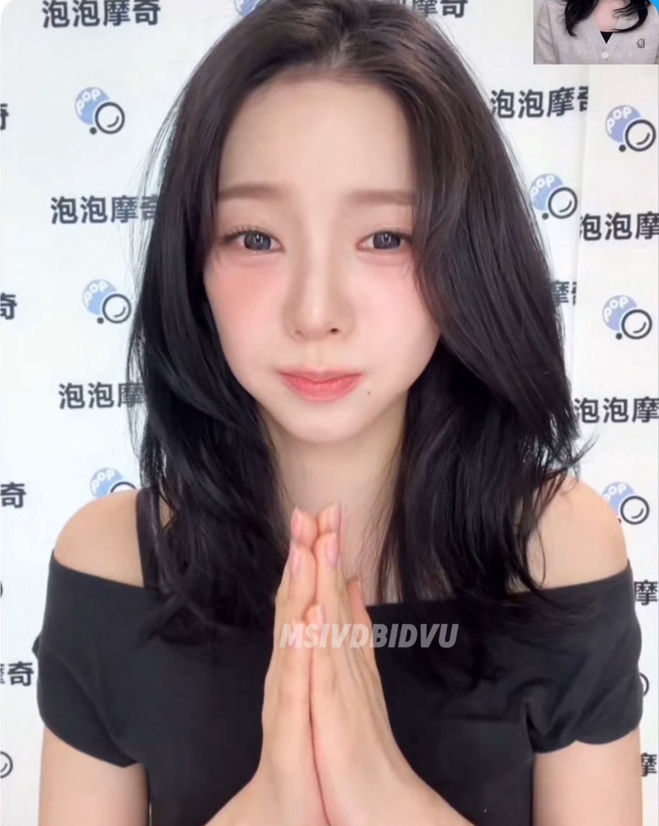 airibluu tweet media