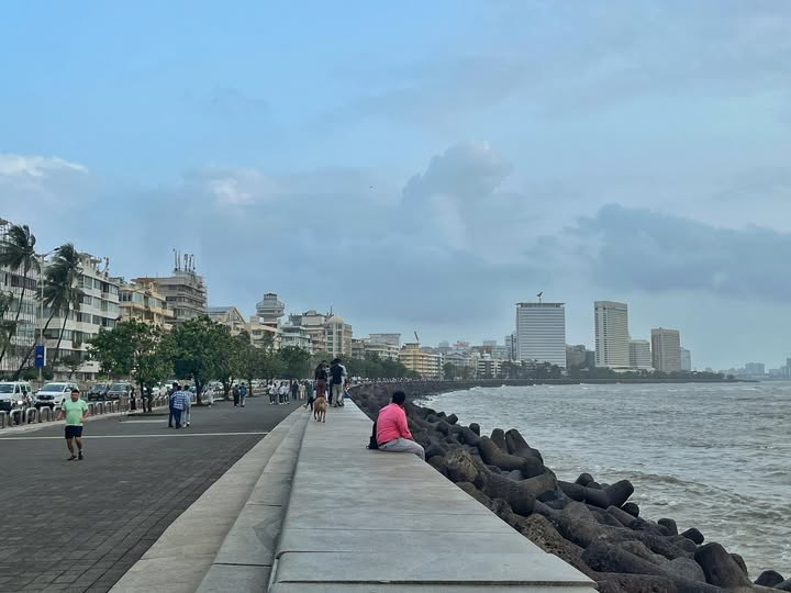 Gujarat Plus tweet media