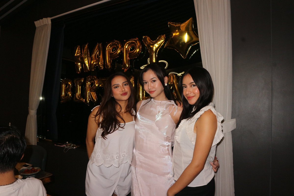 nady ₊˚⊹ᰔ tweet media