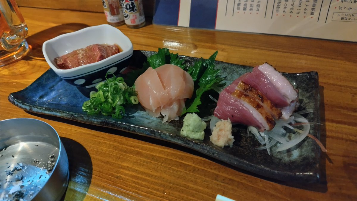 nanve05's tweet photo. 昨日の夜ご飯🌃🍴
近所の焼き鳥屋さん🐣
鶏のお造りやったら、生肝が一番好き。 https://t.co/NOXCEWaWI2