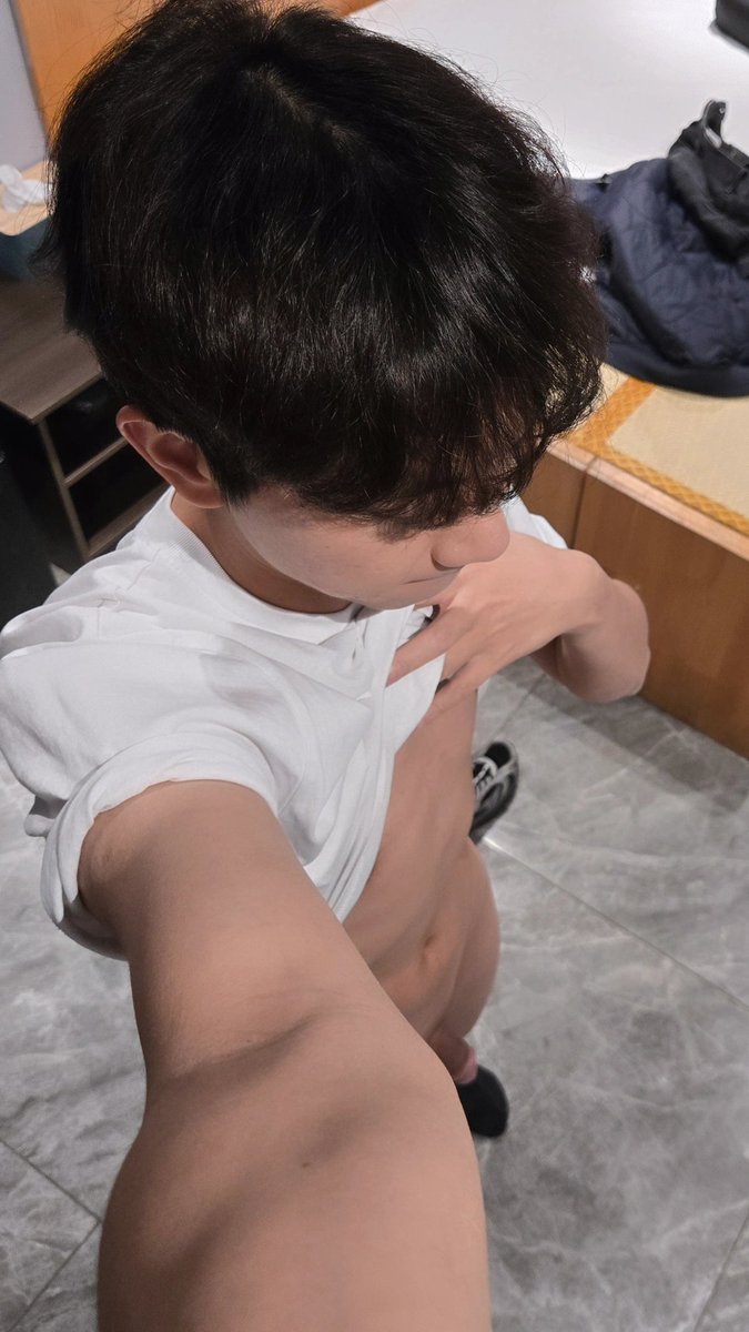 Qiumibb's tweet photo. https://t.co/JKprn6nOYT