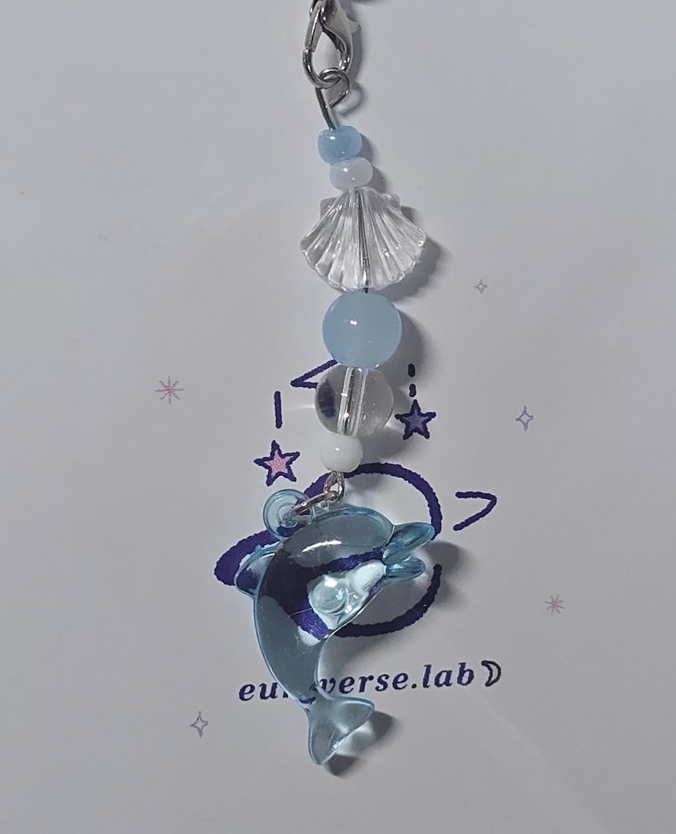 euniverse_lab's tweet photo. ㅣ𝑫𝒐𝒍𝒑𝒉𝒊𝒏𝒔 𝑲𝒆𝒓𝒊𝒏𝒈 °‧🫧⋆.ೃ࿔*:･
#으니버스 #키링 #긋즈제작 #선물용 #비즈 #포장 #kering https://t.co/JvBXCrCn09