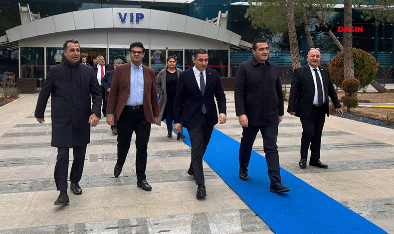 urfadasin's tweet photo. CHP Heyeti Şanlıurfa’da: Kentin Nabzını Tutacaklar https://t.co/iH2hWeIYfy #Şanlıurfa #Heyet #CHP @karadagferhatt @CHPSanliurfa63 https://t.co/Qjsu4xdHGB