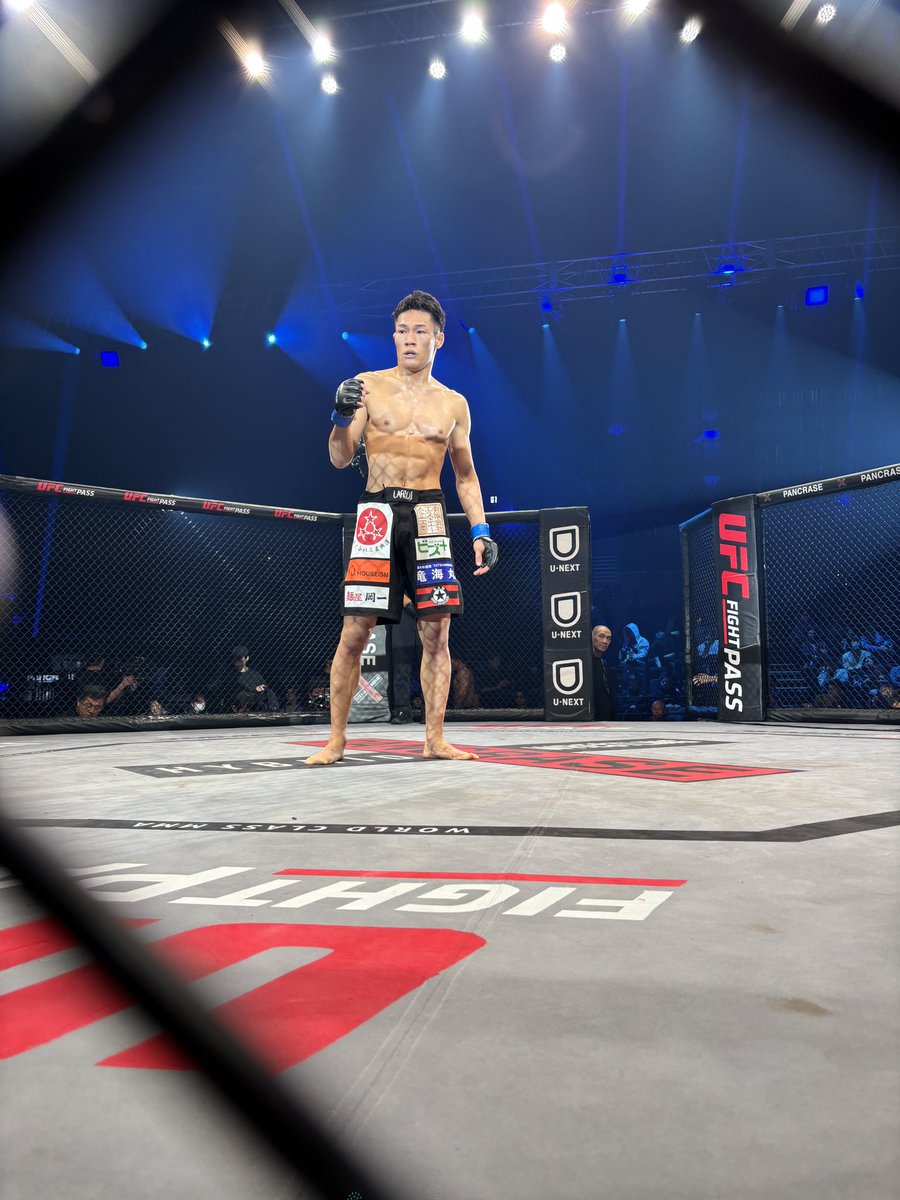 _PANCRASE_'s tweet photo. 第4試合　フェザー級
× 岡田拓真 vs 清水博人 ○
判定3-0
#pancrase361 https://t.co/tupV0050ni