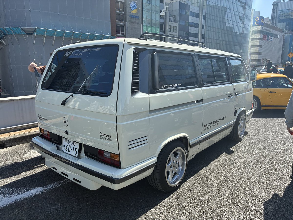 当然RUFも何台かいたわけですが、さすがにこれは珍しい。 ポルシェエンジンを積んだVWタイプ2T3のRUF仕様。 #LUFTTOKYO ...