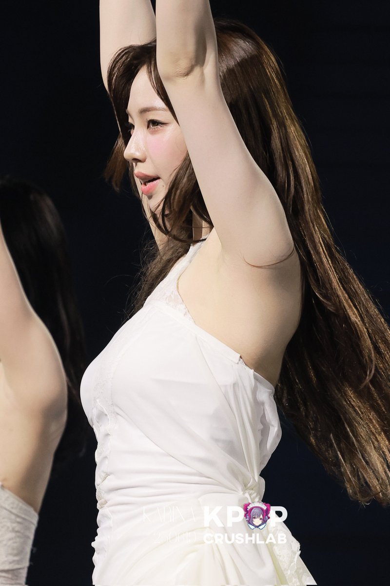 KpopCrushLab tweet media