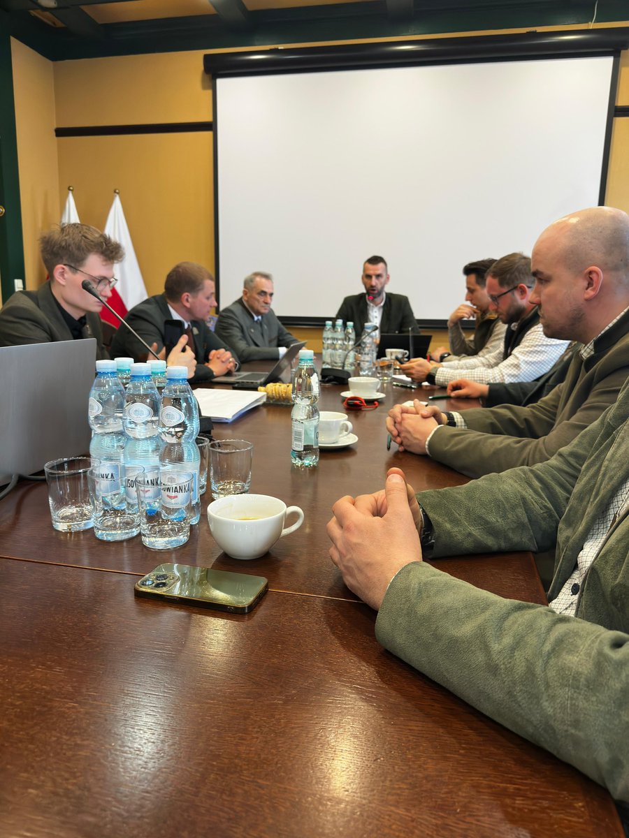 Komisja Młodych Myśliwych „Nowe Pokolenie” tweet media