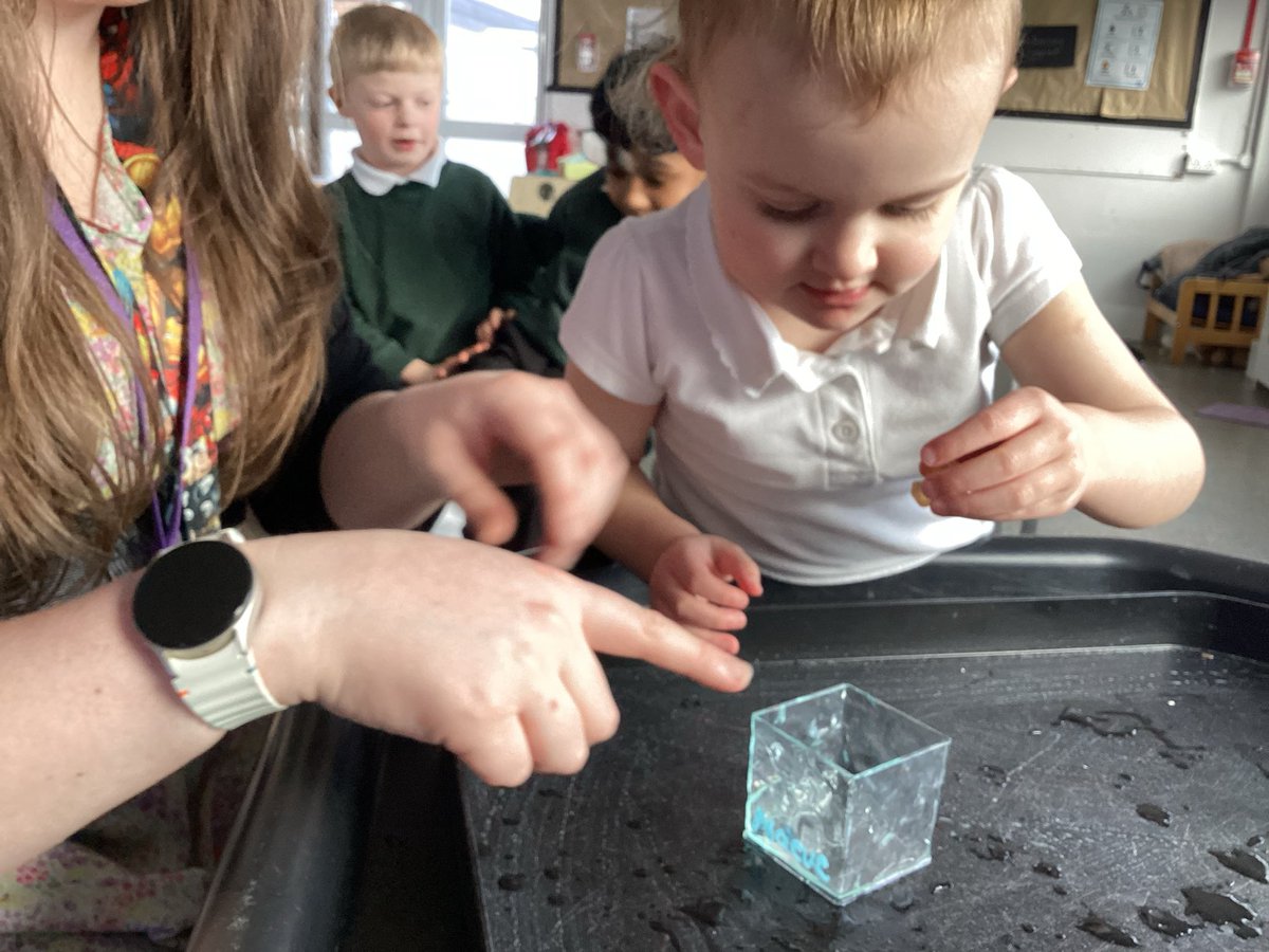 Miss Bell tweet media