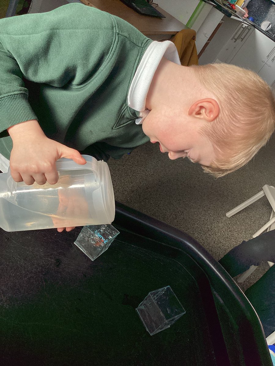 Miss Bell tweet media