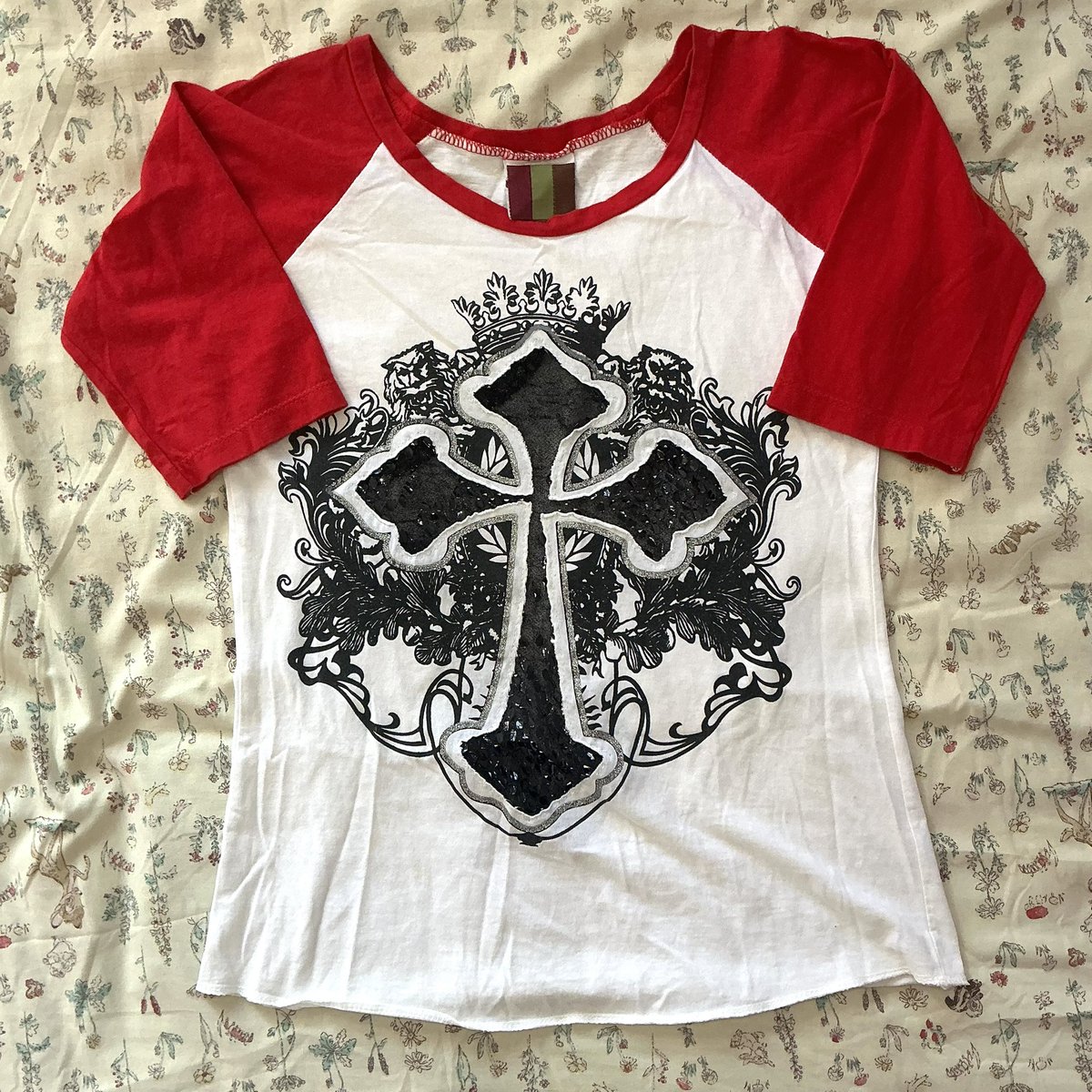 keptforthem's tweet photo. Price:59 บาท
ลายสวยมือสอง*ตำหนิตามภาพ
Chest(อก):32Length(ยาว):23
📮ค่าส่ง40.- สนใจDM💬
#เสื้อผ้ามือสอง #เสื้อผ้ามือ2 #ส่งต่อเครื่องสําอาง #ตลาดนัดRIIZE #ตลาดนัดนารูโตะ #ตลาดนัดเก่งน้ำปิง #ส่งต่อadidas #ของเล่นญี่ปุ่น #โล๊ะตู้เสื้อผ้า #เสื้อผ้าy2k #ตลาดนัดabodesire #ตลาดนัดเด็กหลง https://t.co/EMOH0dxFmL