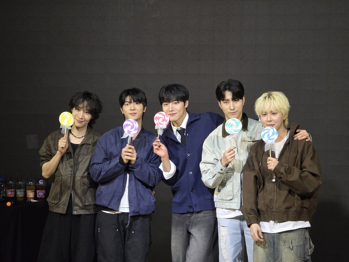 모찌노예 tweet media