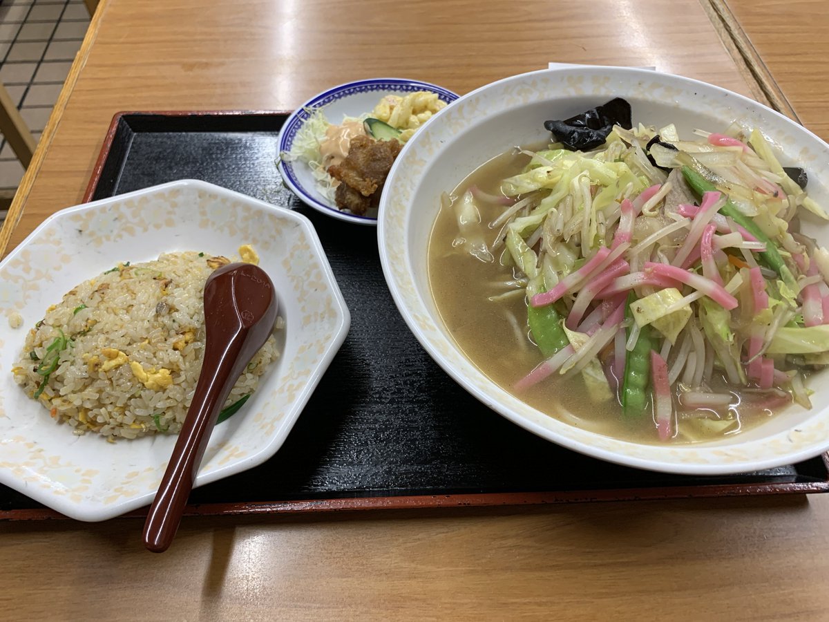 nn35579932's tweet photo. 人生初めてちゃんぽん注文したかも https://t.co/lcciRxlTD9