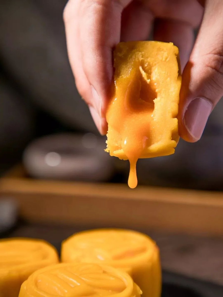 Bob Mathe tweet media