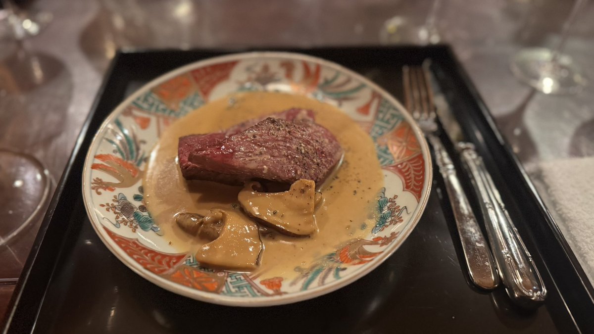 ﾊﾟﾈﾀﾞ tweet media