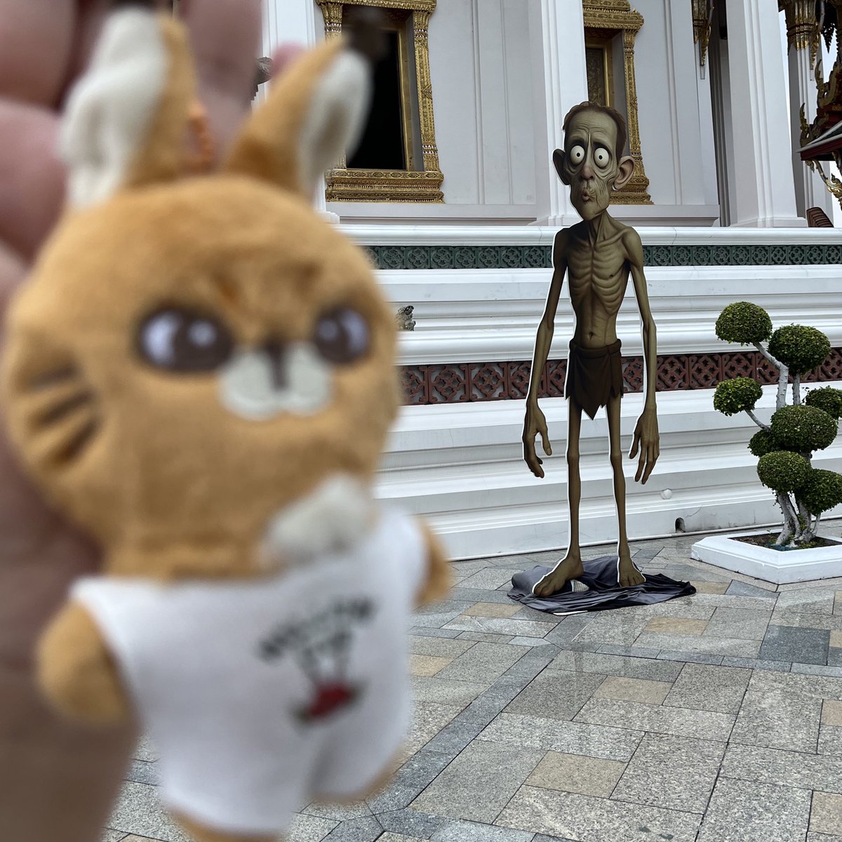 กลัวมั้ยเปรตน่ะ

จั๊นไม่กัว จั๊นลูกมะมี๊             มะเอา จั๊นหลับตาปี๋