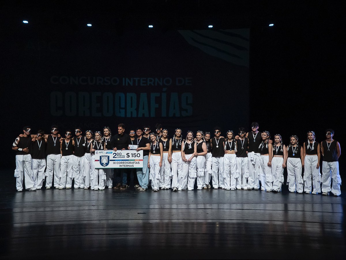 henryfevaldi's tweet photo. 🏆 Excelente experiencia del 2026, el Concurso Interno de Coreografías del APC.

Gracias hijos por esta alegría, felicitaciones totales. Gracias maestros Sergio Merchán y Thiago Morocho por su gran talento.

🥇 9no BDE
🥈 3ro de Bachillerato

#bicampeones #15añosapc 2026 https://t.co/u8aHjA08qz