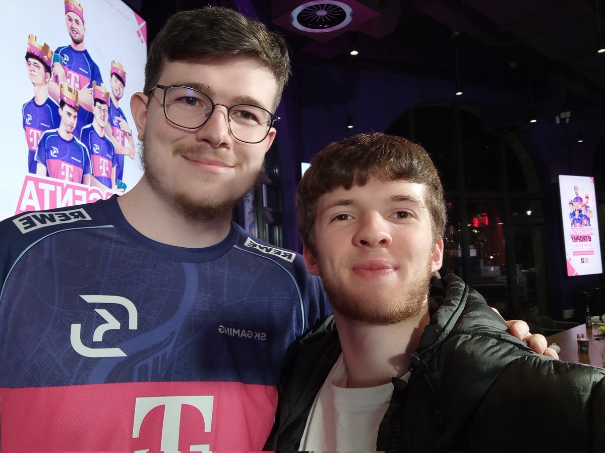 Busfahrer Dirk tweet media