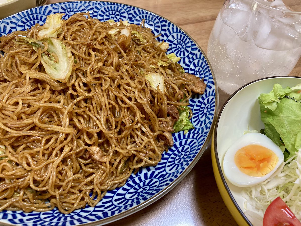 あおき tweet media