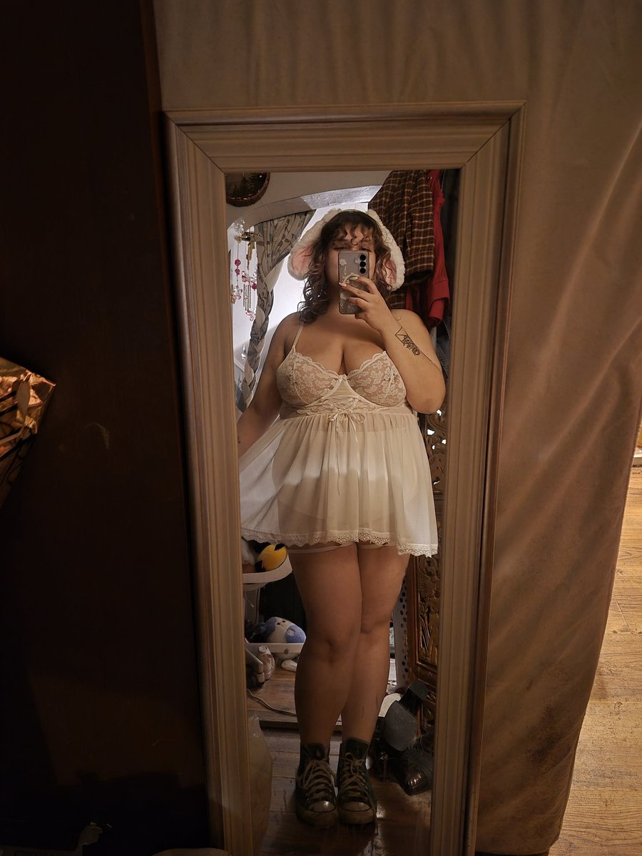 bulbababiie tweet media