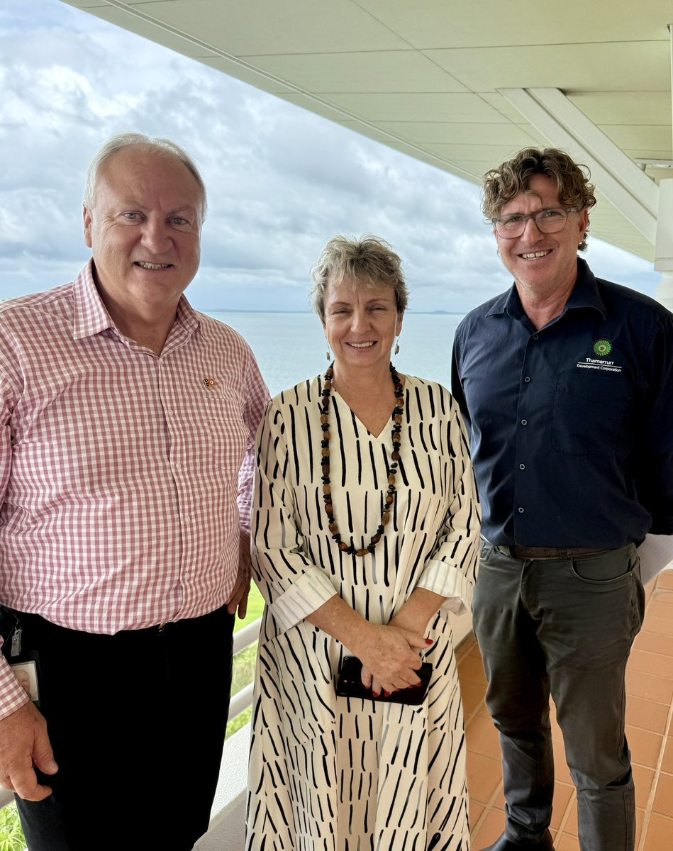 SteveEdgoMLA's tweet photo. Terrific meeting with CEO John Gawen and Deputy Chief Executive Officer Tracey Leo from the #Thamarrurr Development Corporation (#TDC).
I look forward to visiting #Wadeye soon to learn more the issues and to see firsthand how we can work together to get better outcomes for the community.