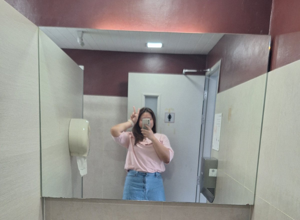 ดอกไม้ดีกว่า 🌻 tweet media
