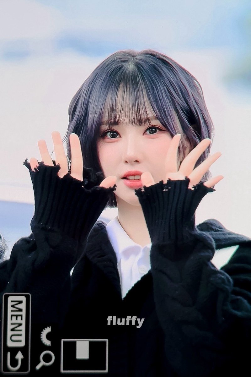for eunha 𖹭 tweet media