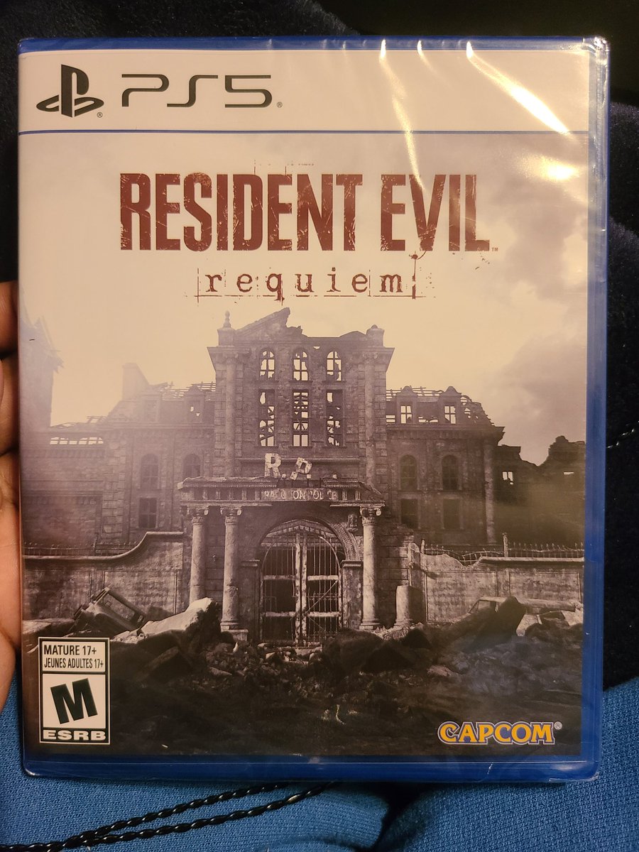 I'm so sad I finished re9 😭 I loved it so much. Easily in my top 3 Resi games 🔥🤌