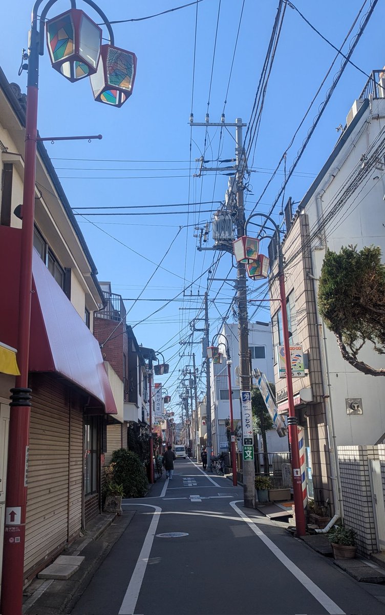 simokaramatsu's tweet photo. そして街散歩を楽しんで今
#Planethand さんにおります〜😆 https://t.co/POYr3QANc9