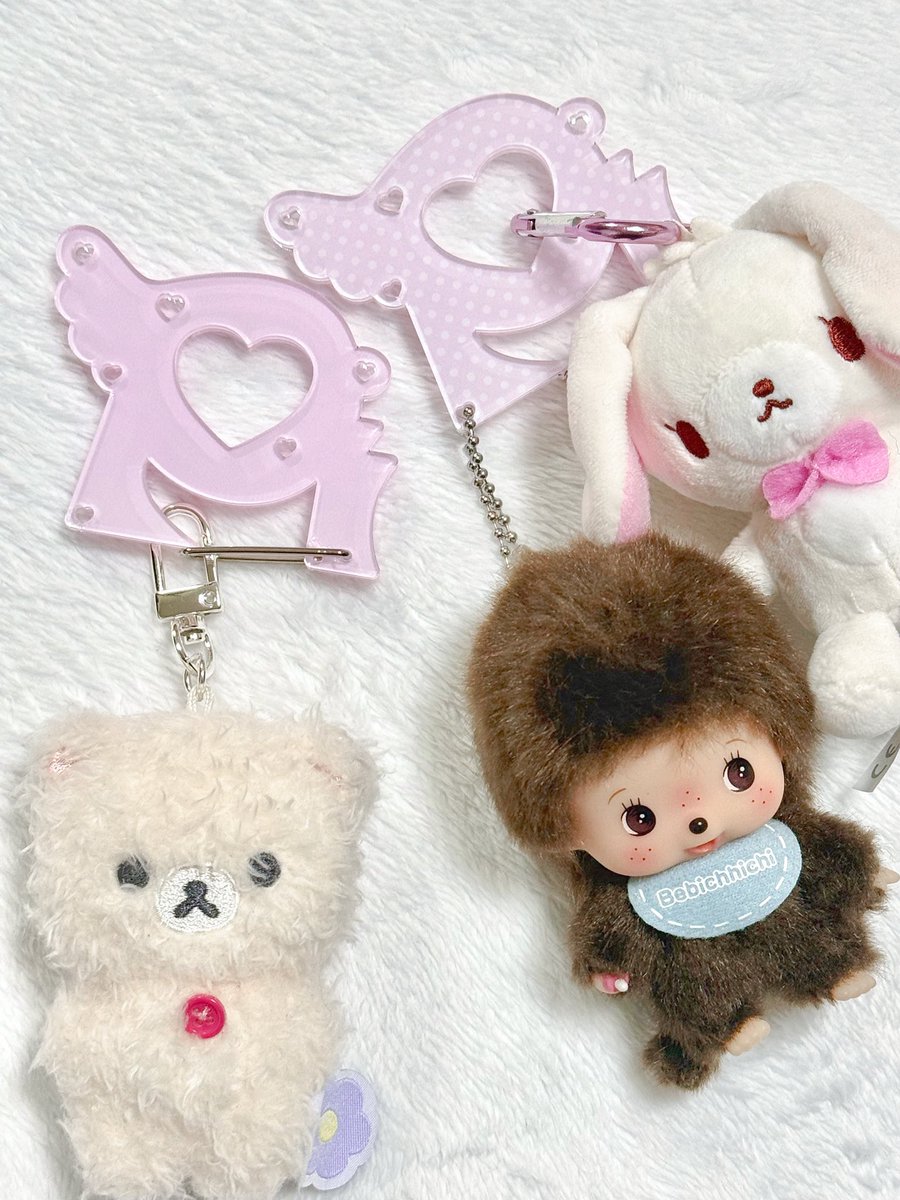 𝘄𝗼𝗻𝗽𝗶𝗹 𝟭𝘀𝘁 𝗺𝗶𝗻𝗶 𝗮𝗹𝗯𝘂𝗺
𝗨𝗻𝗽𝗶𝗹𝘁𝗲𝗿𝗲𝗱 

원필이의 첫번째 미니앨범 발매를 기념하여
#RT 추첨 3분께 카라비너를 드립니따….

원필아첫미니너무축하합니다"ჱ̒(˶>ࠏ<˶)