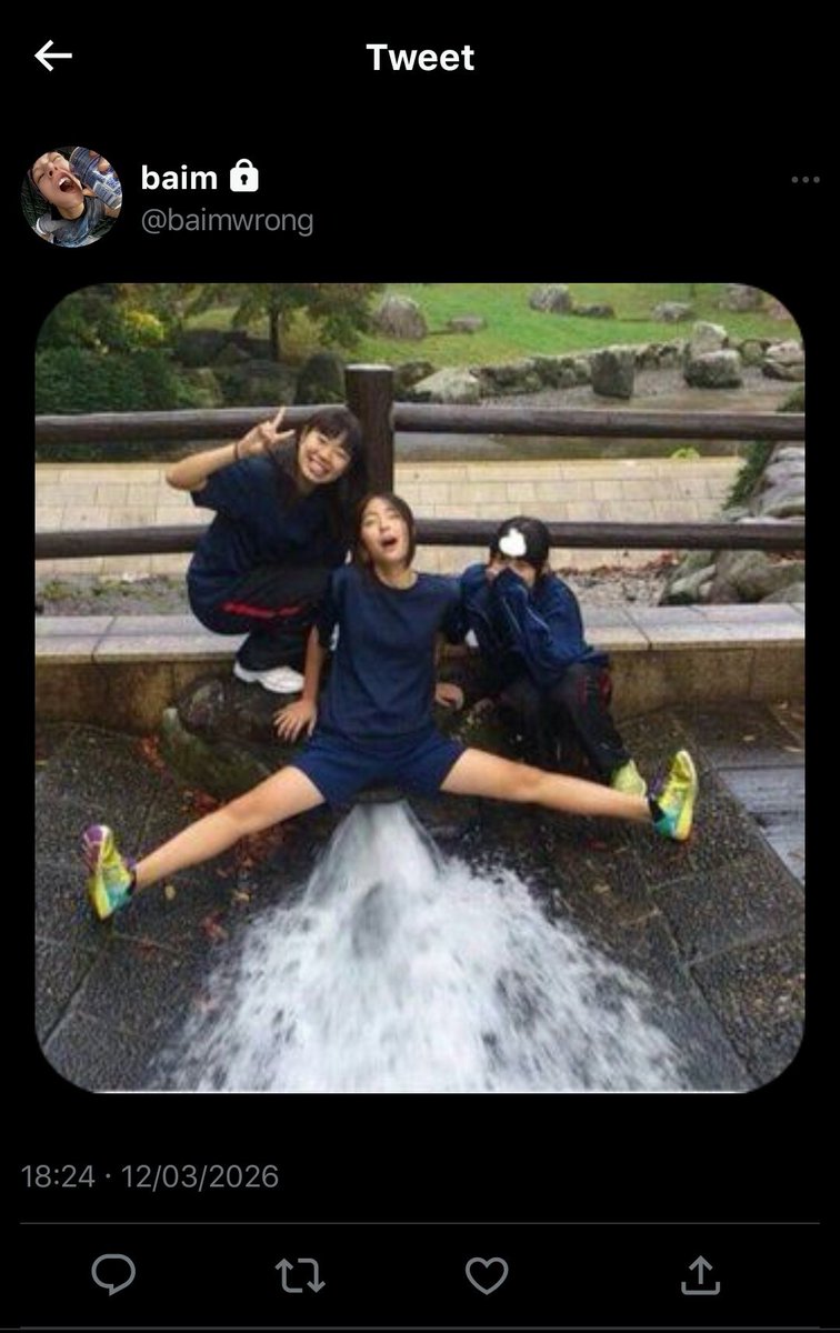 smokeatcity's tweet photo. tones au wantwit doang

si kiting dan cowo galaknya https://t.co/h5HJv6vm9i