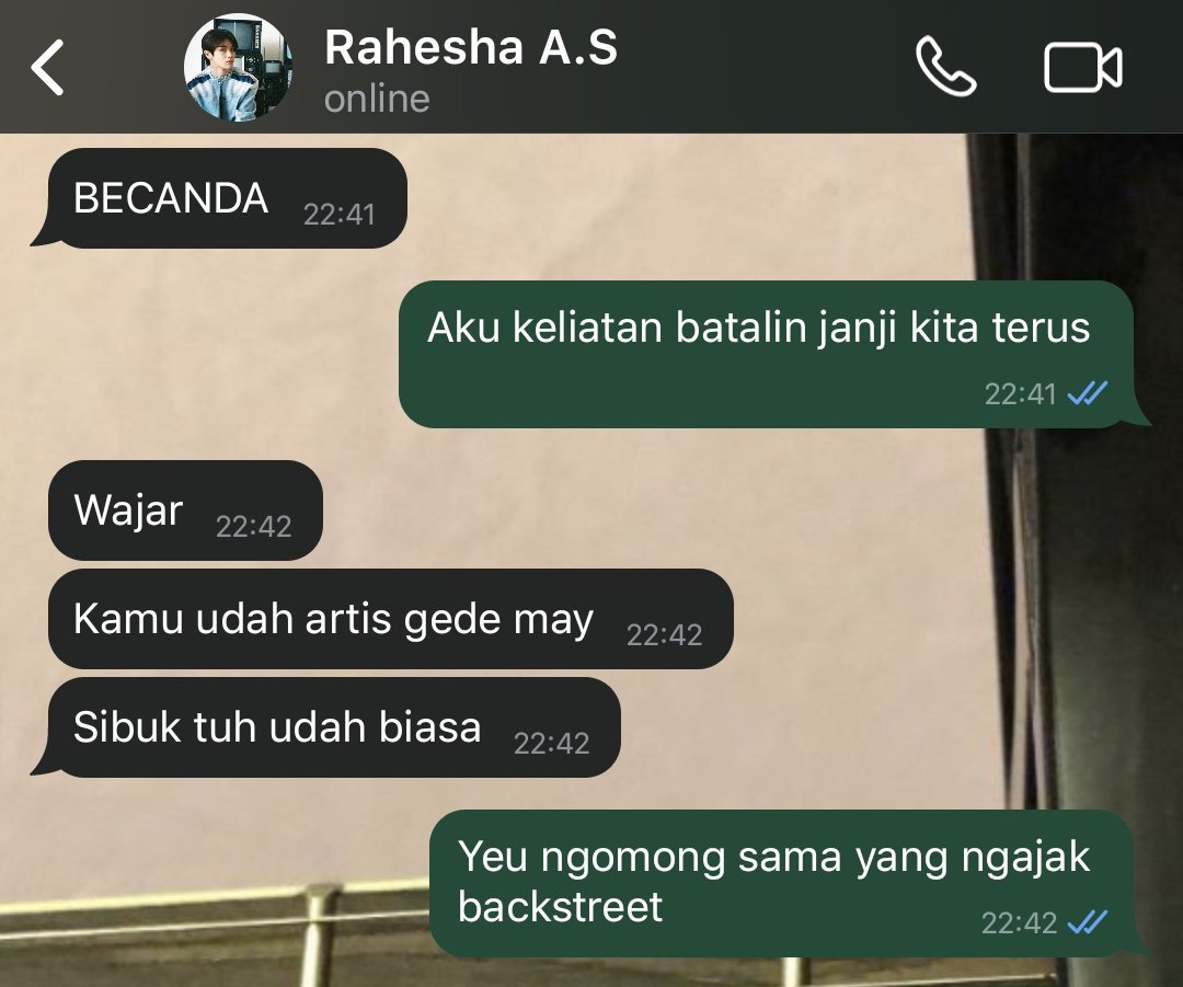 rowboatyour's tweet photo. 1.

#bambyeol few tweets au https://t.co/dP8ULTLG9N