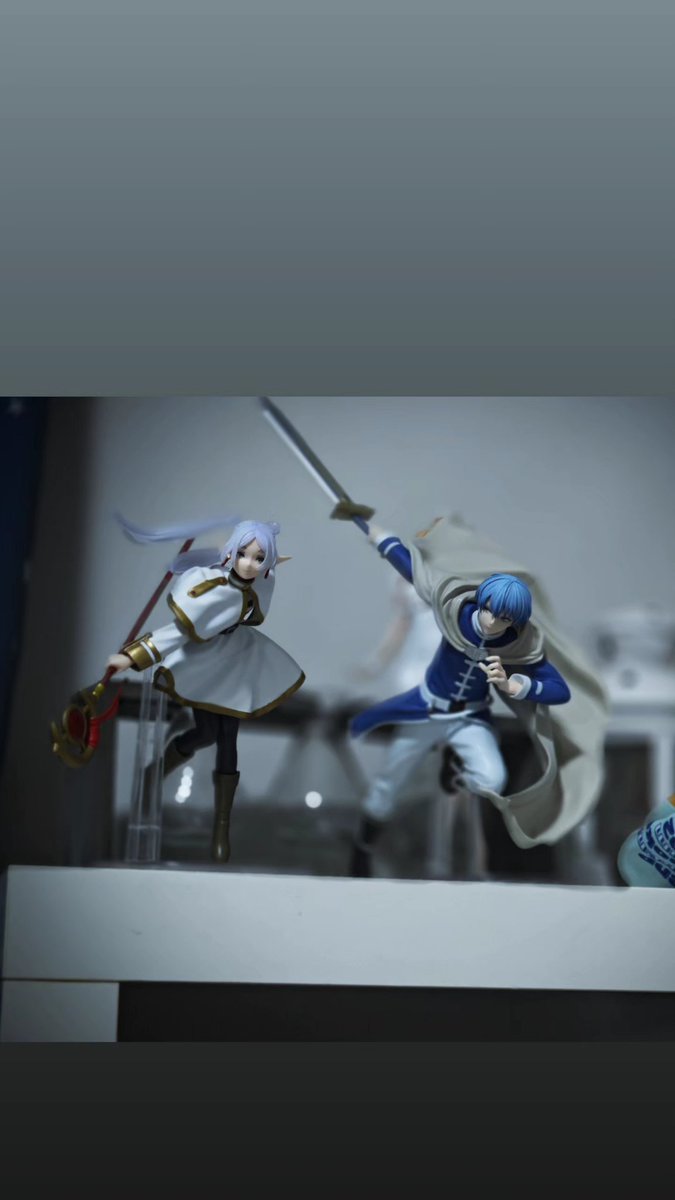 やべ芋けんぴの端っこ映った
あ、ぜひゼーリエのフィギュアもお願いします……