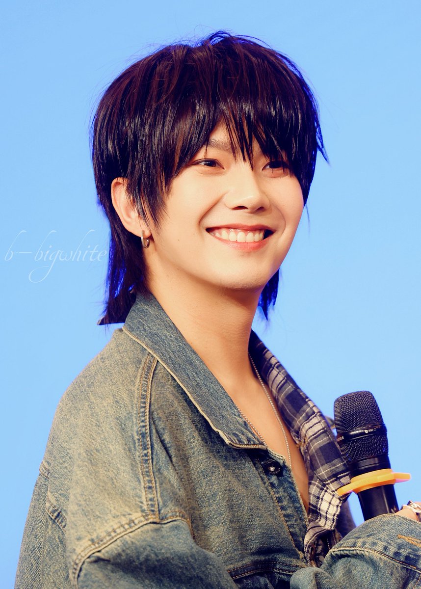 春日暖阳金建成💙

SWEET MOMENT WITH BUILD

#BuildXTheodoreGelato
#BuildJakapan
#Beyourluve 
<a href="/JakeB4rever/">BIU.</a>