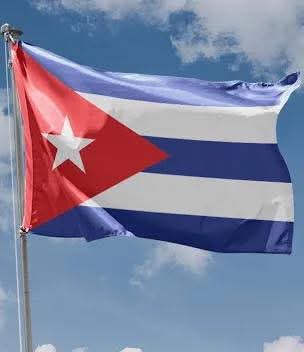 Detrás de la indisciplina y los actos vandálicos están los intereses de quienes nos quieren asfixiar. 🛑 Los que apoyan el cerco contra la Isla son los mismos que promueven el caos. ¡Frente al odio y la agresión, defendemos nuestras conquistas! 💪 #CubaVive #PatriaOMuerte