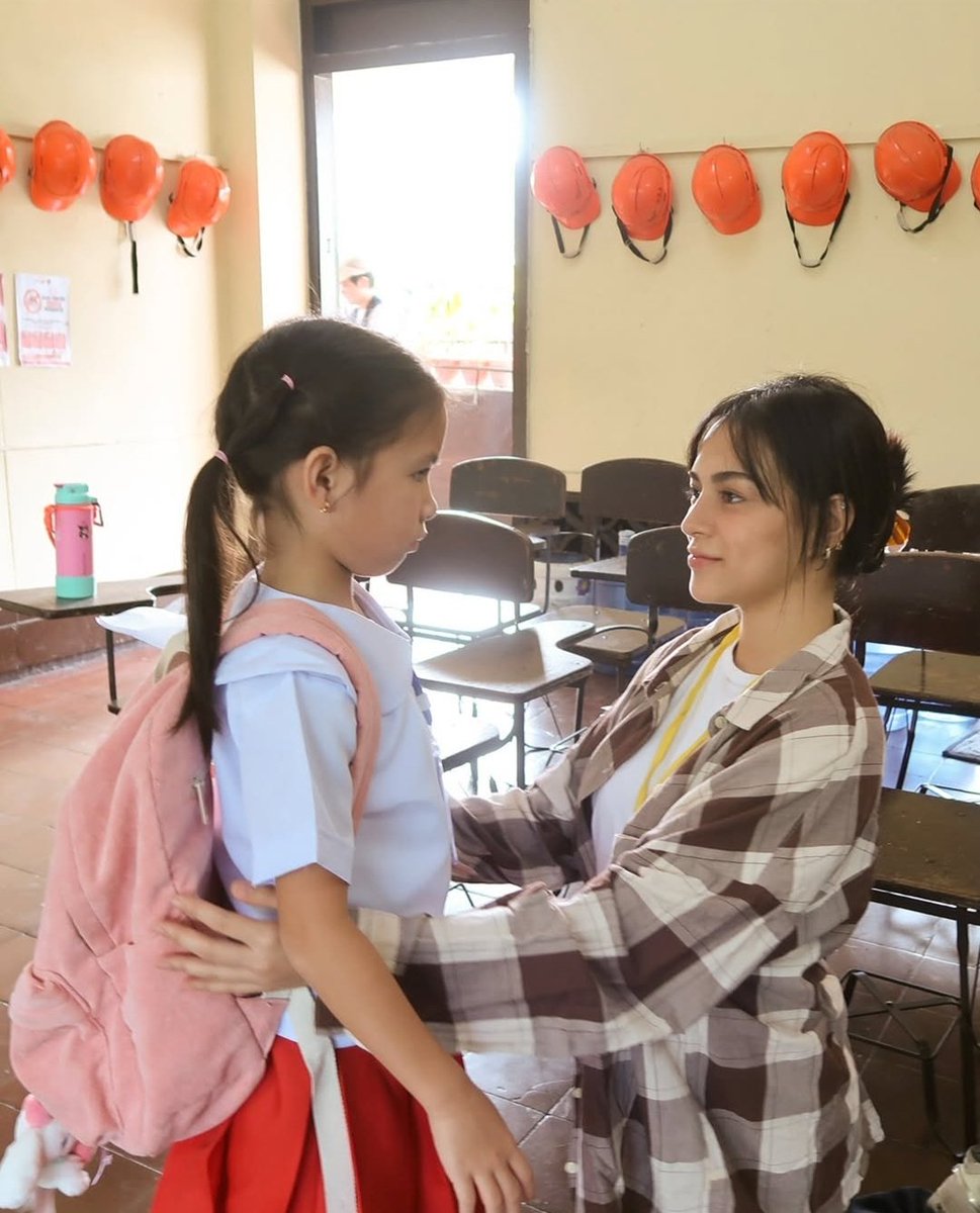 Sino Kamukha ko? BTS. 

Sya pala nauna sa gantong outfit hindi si Justin

#MikaSalamanca

instagram.com/p/DSfYxF8ki2V/…