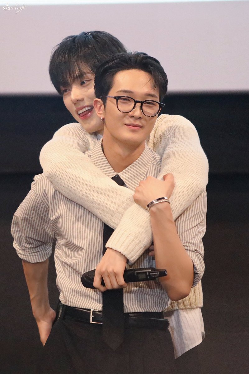 pangnoopxp's tweet photo. 여보자기즈 귀여워~ 🐹⛄️ https://t.co/owLYPP6V53